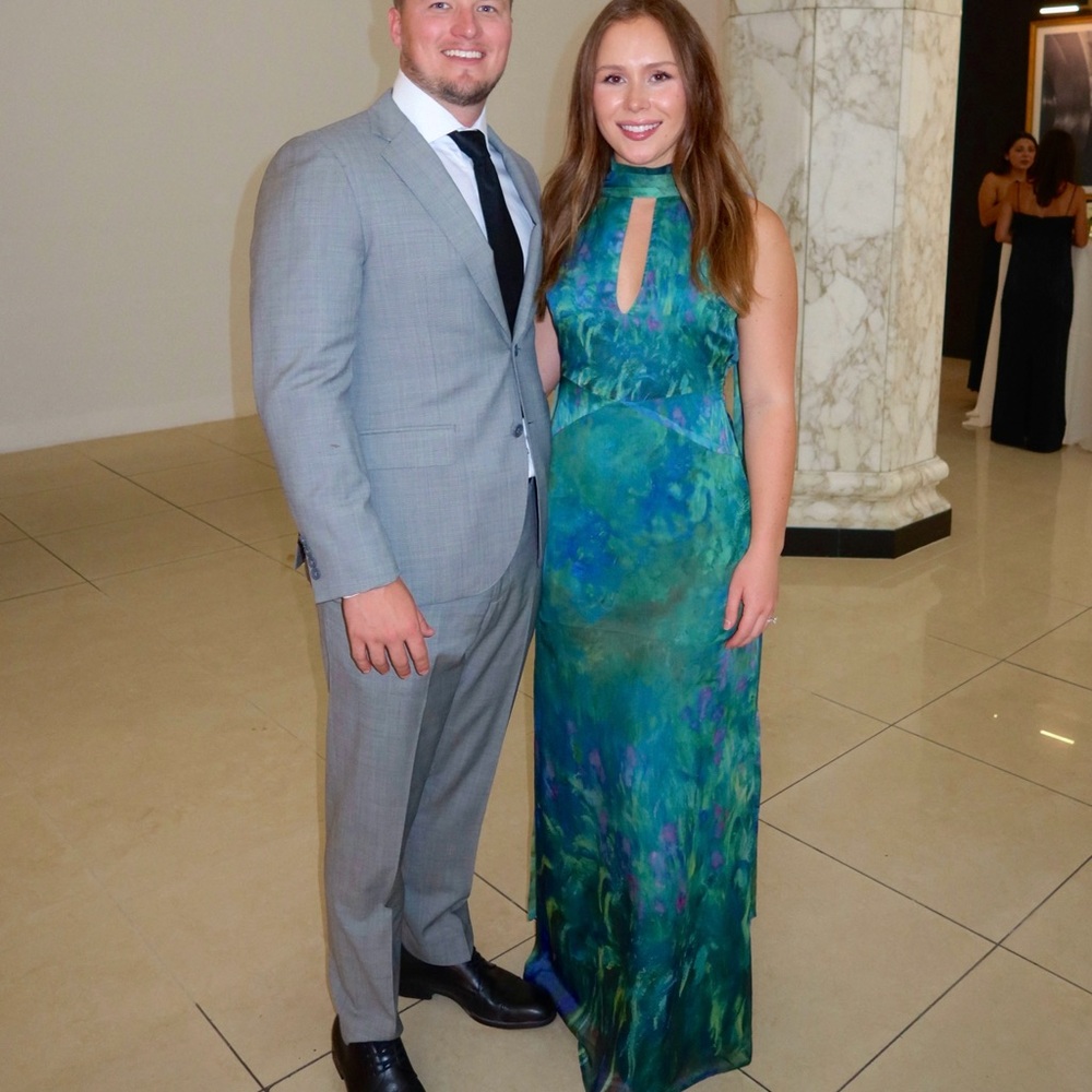 Elegant Green Sleeveless “Monet Irises” Dress